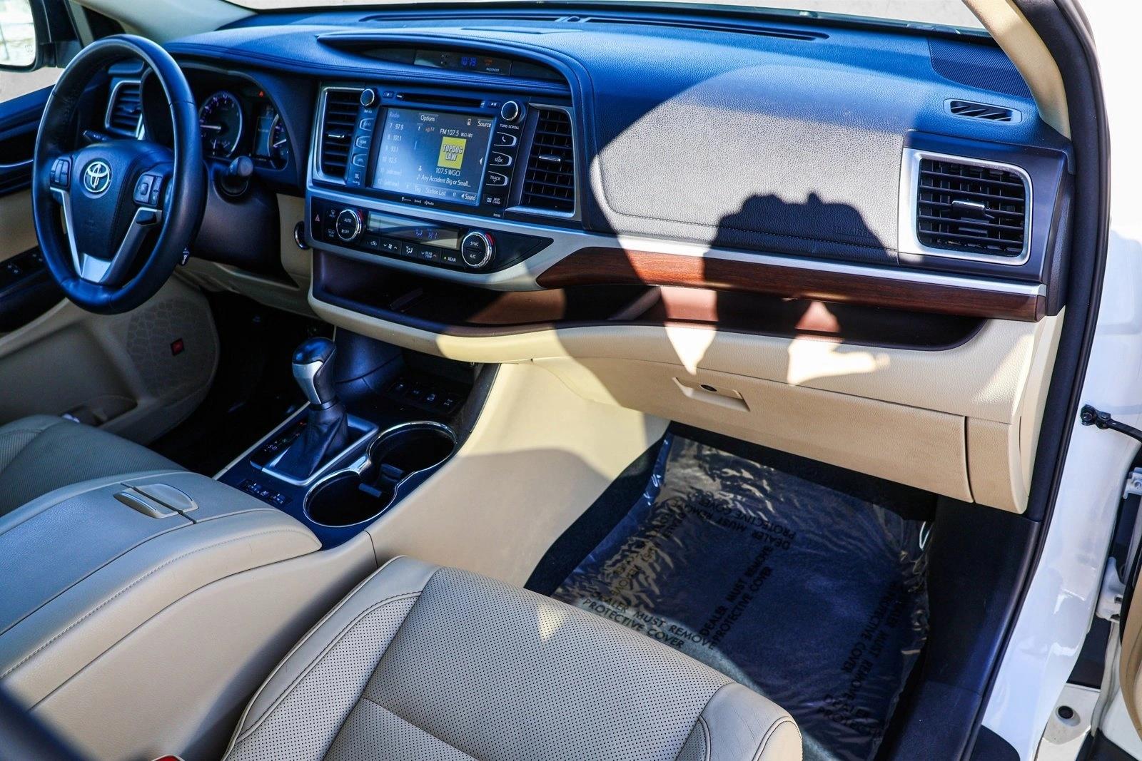 2016 TOYOTA HIGHLANDER - Image 26