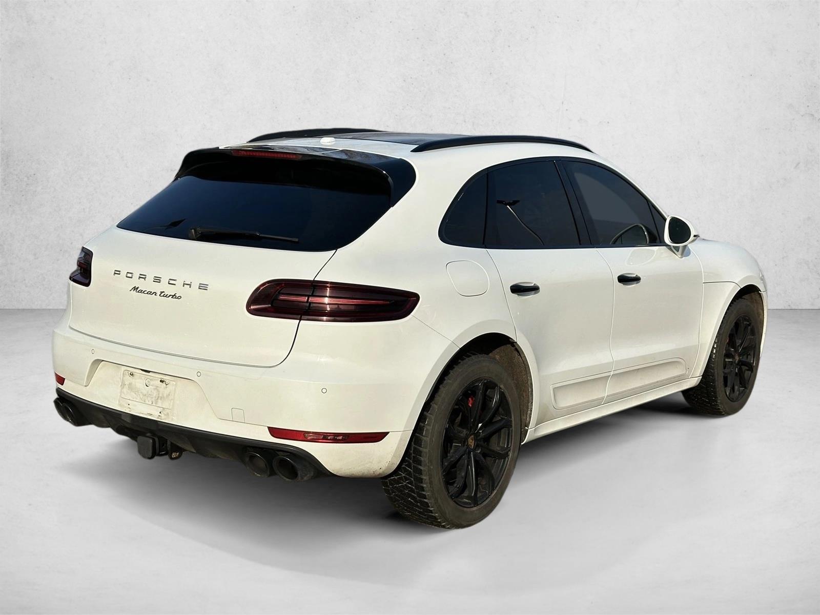 2017 PORSCHE MACAN - Image 5