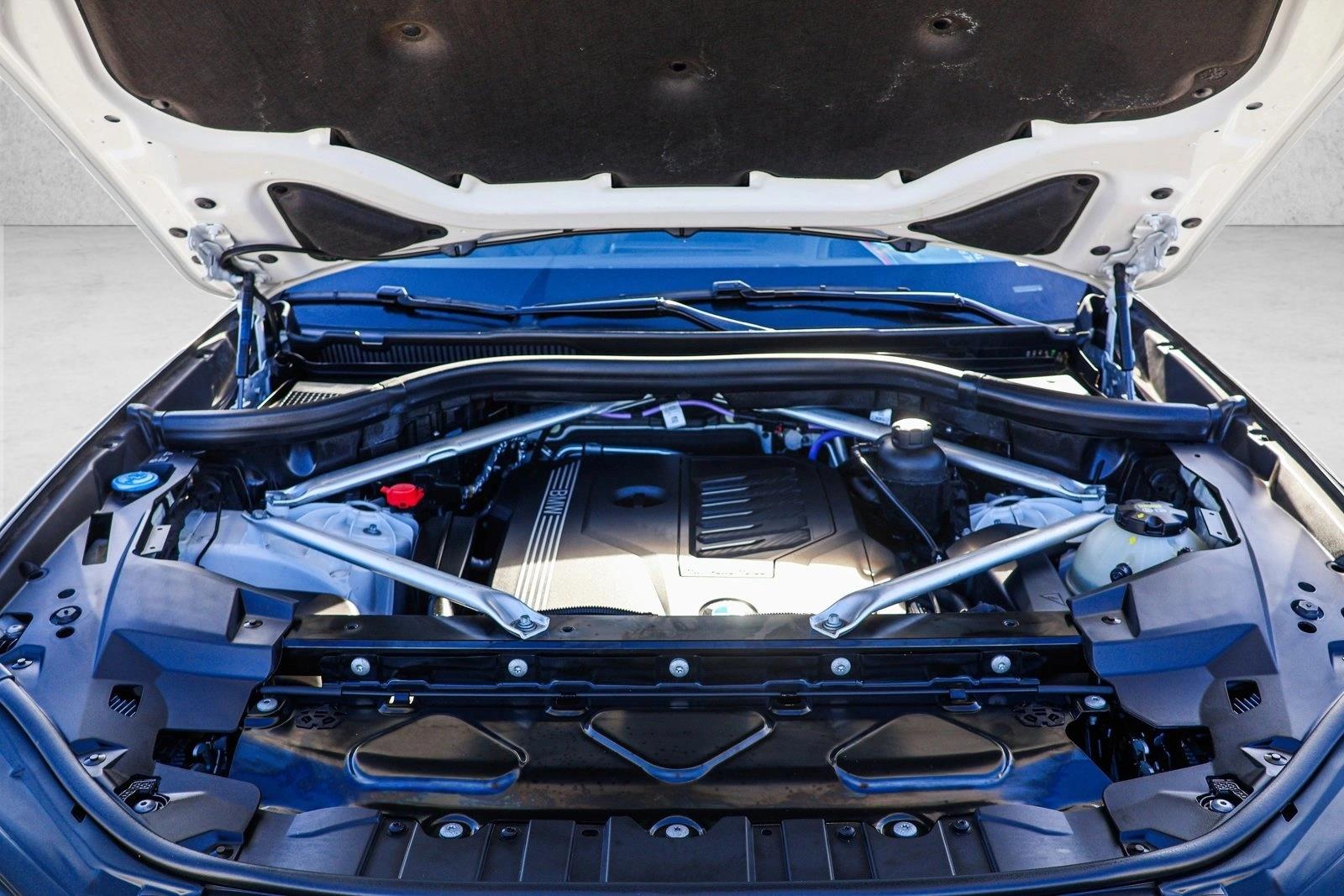 2023 BMW X5 - Image 29