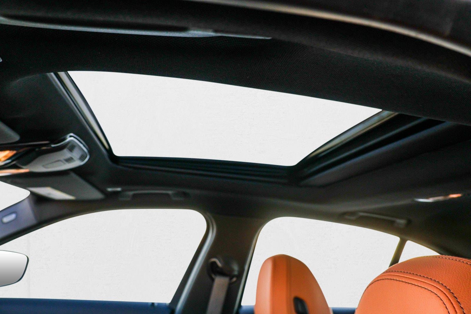 2025 BMW 330I - Image 11