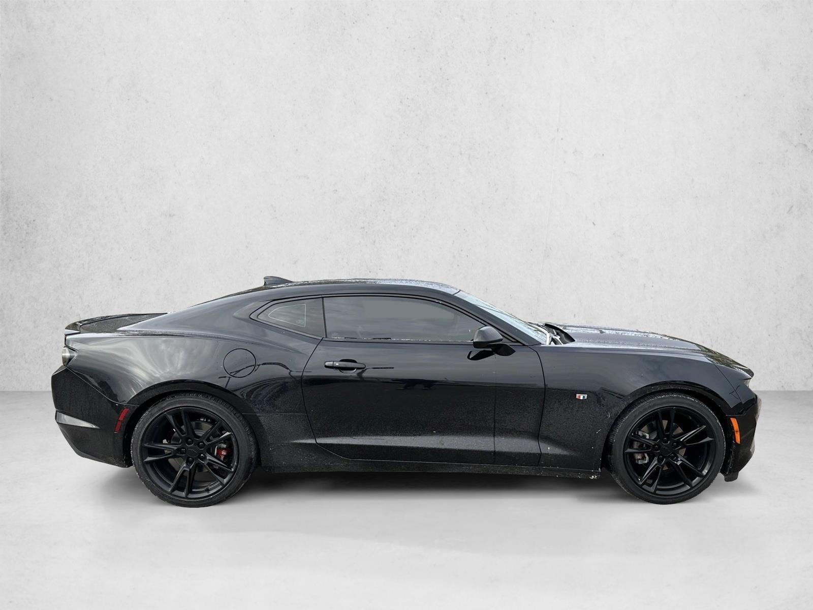 2023 Chevrolet Camaro 2LT photo 4