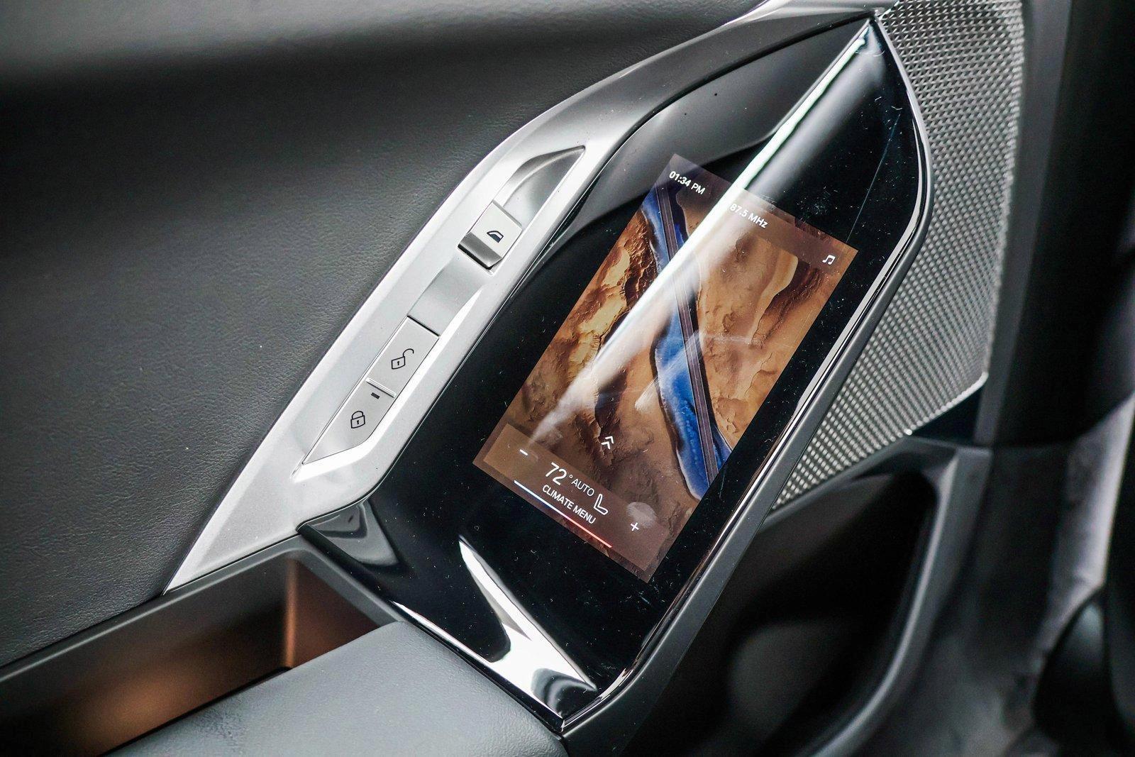 2025 BMW 7 Series 740i - Photo 21