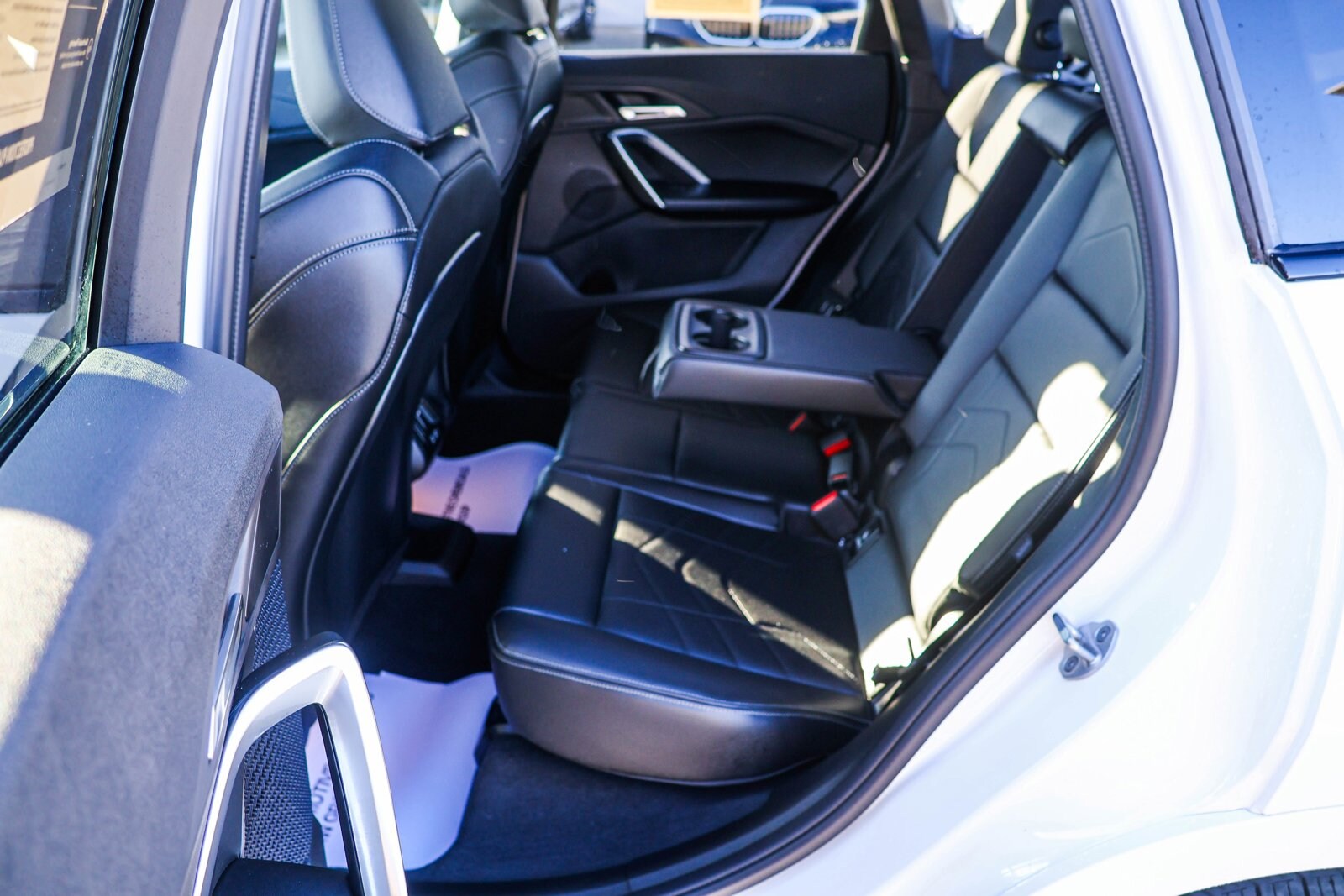 2025 BMW X1 - Image 22