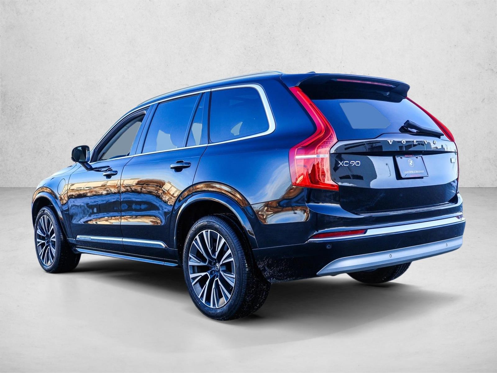 2022 VOLVO XC90 - Image 7