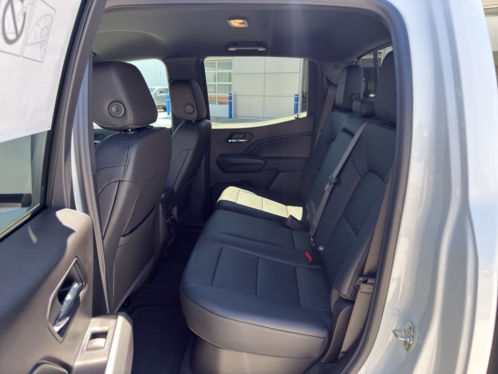 2026 Chevrolet Colorado LT - Photo 9