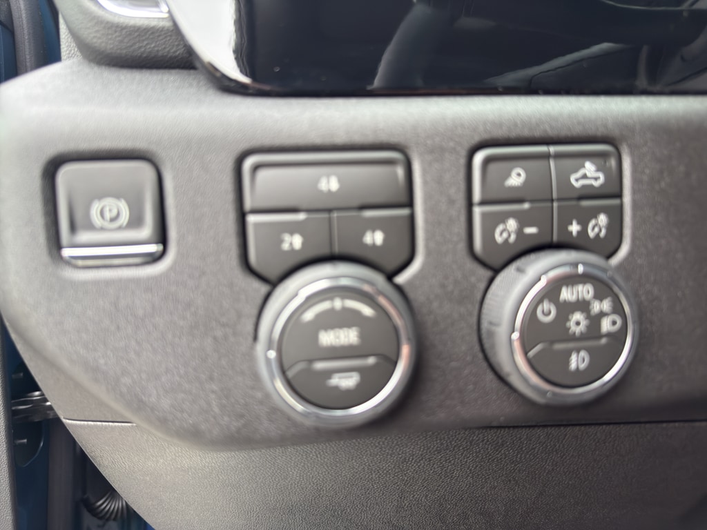 2026 Chevrolet Silverado 3500 HD LT - Photo 13