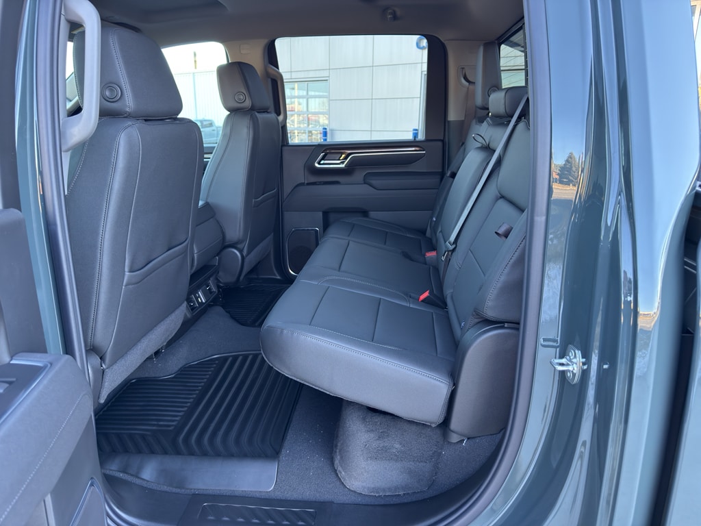 2026 Chevrolet Silverado 3500 HD LT - Photo 9
