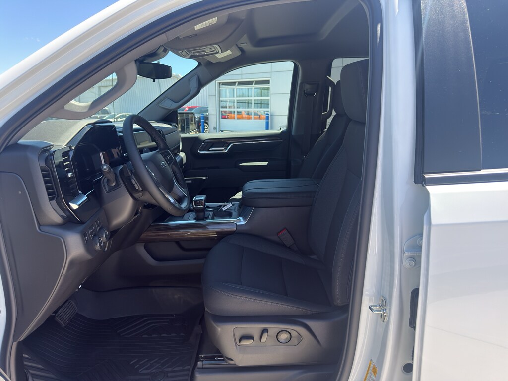 2026 Chevrolet Silverado 1500 LT Trail Boss - Photo 11
