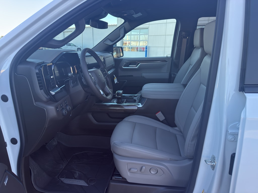 2026 Chevrolet Silverado 1500 RST - Photo 10