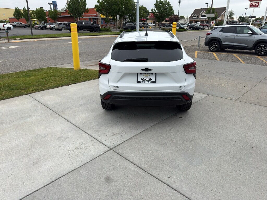 2026 Chevrolet Trax LT - Photo 7