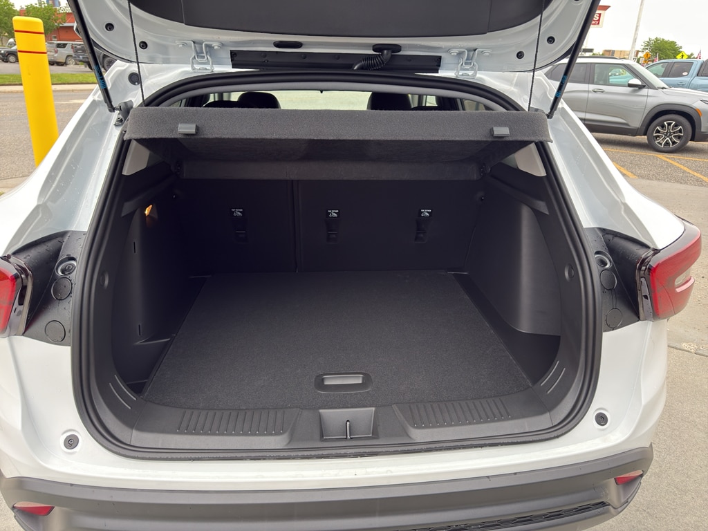 2026 Chevrolet Trax LT - Photo 9