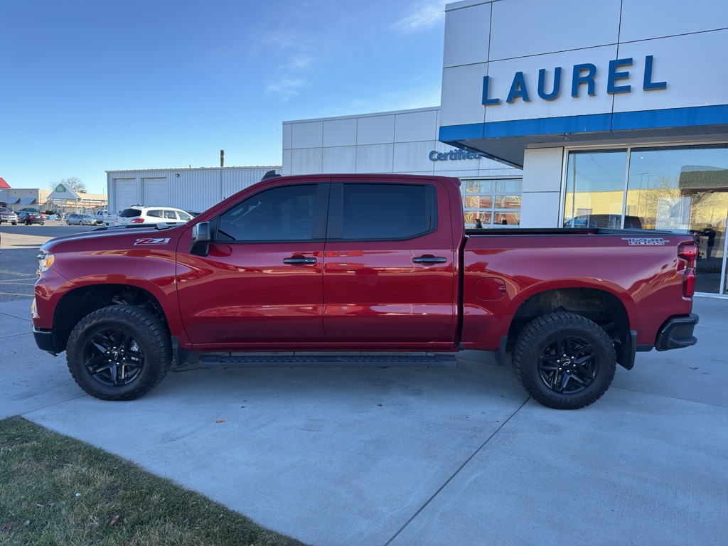 2024 Chevrolet Silverado 1500 LT Trail Boss photo 2