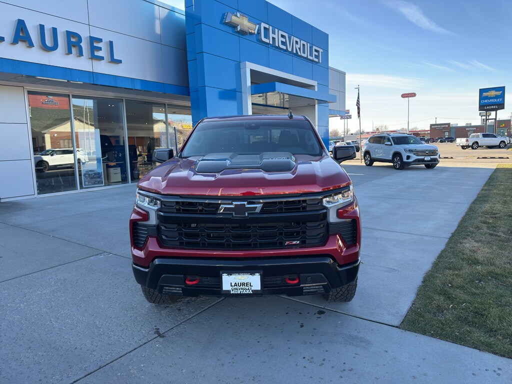 2024 Chevrolet Silverado 1500 LT Trail Boss photo 3