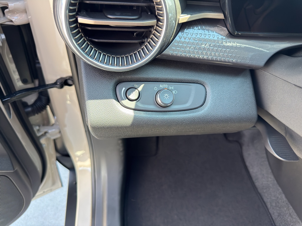 2026 Chevrolet Trax Activ - Photo 14