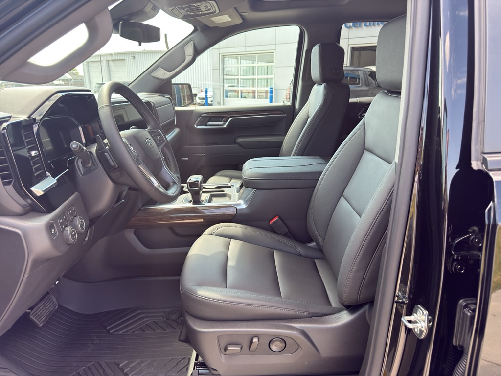 2026 Chevrolet Silverado 1500 LT Trail Boss - Photo 11