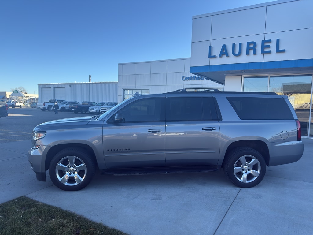 2020 Chevrolet Suburban Premier photo 3