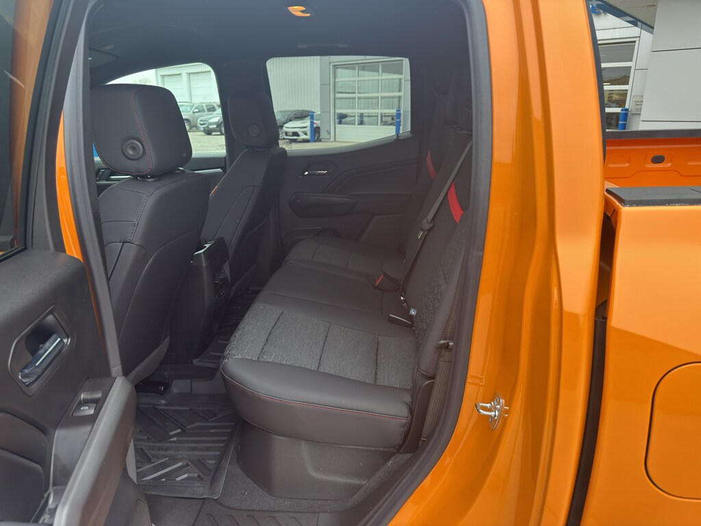 2026 Chevrolet Colorado Z71 - Photo 10