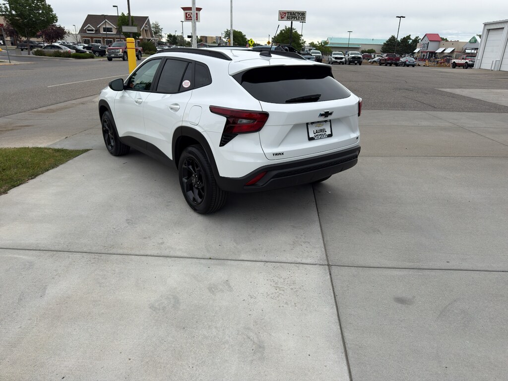 2026 Chevrolet Trax LT - Photo 8