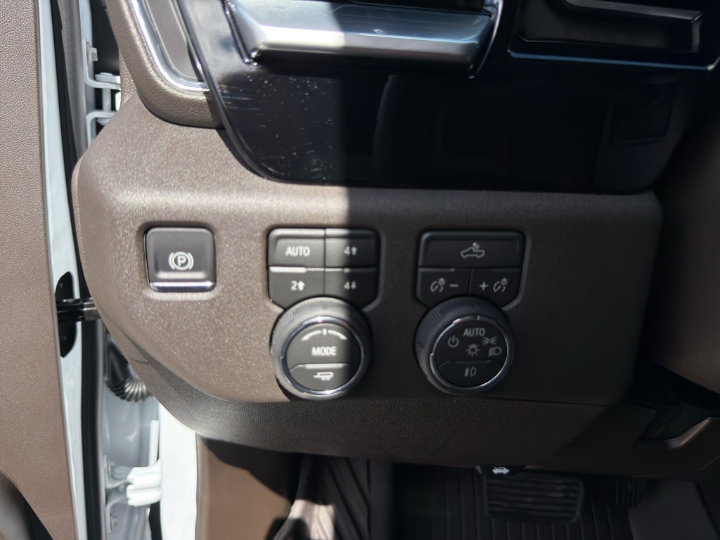 2026 Chevrolet Silverado 3500HD LT - Photo 13
