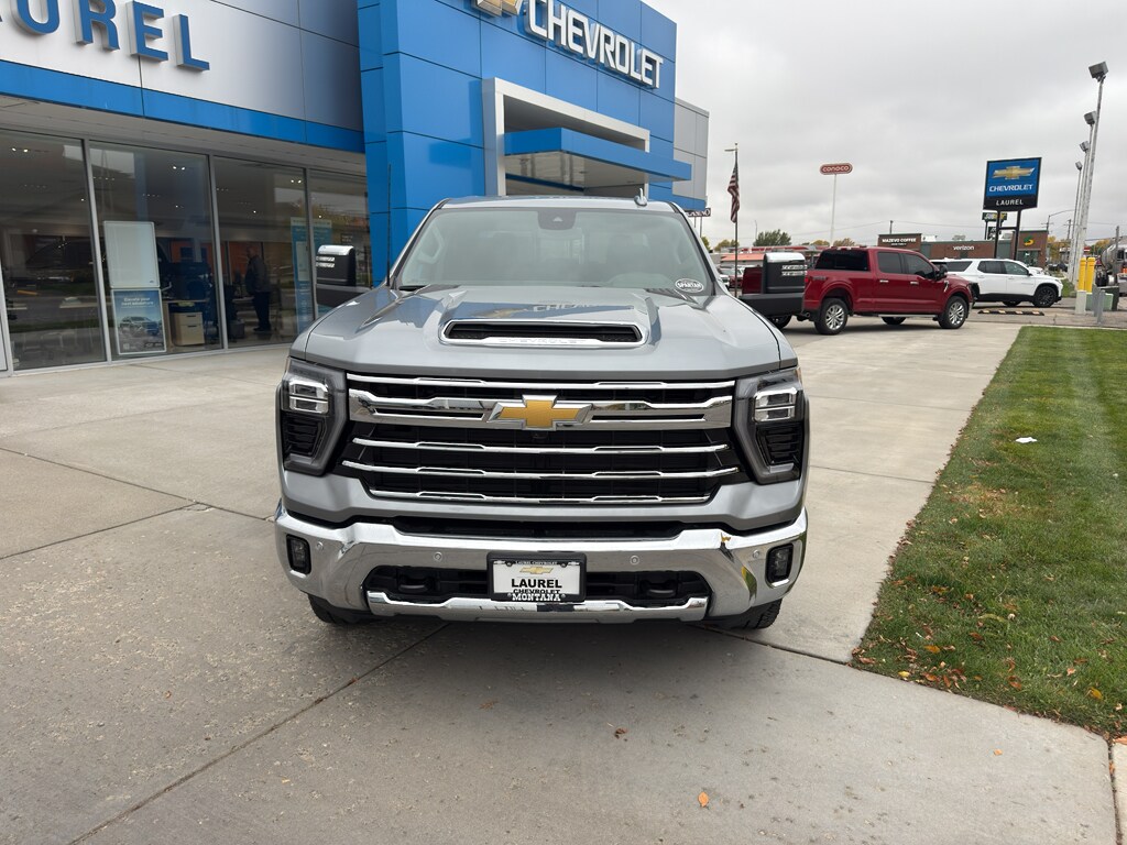 2026 Chevrolet Silverado 2500HD LTZ photo 3