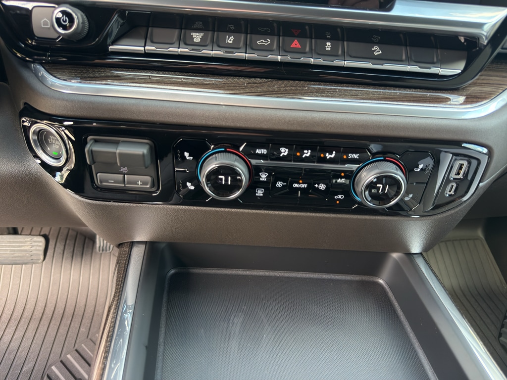 2026 Chevrolet Silverado 3500HD LT - Photo 18
