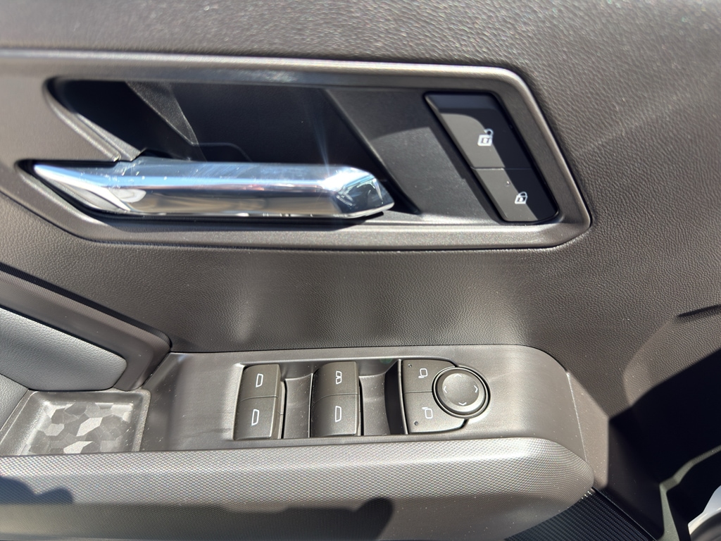2026 Chevrolet Colorado LT - Photo 12