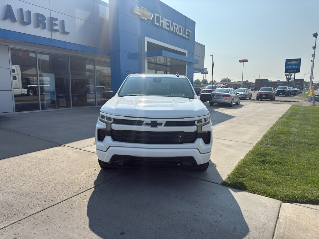 2023 Chevrolet Silverado 1500 RST photo 3