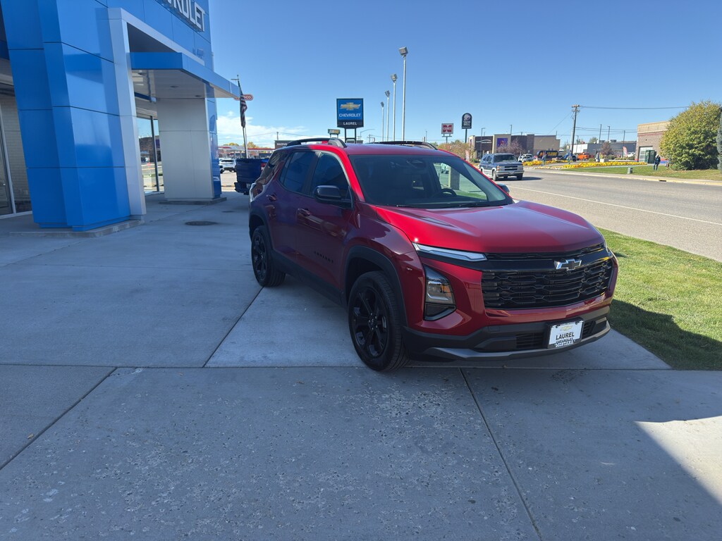 2026 Chevrolet Equinox LT photo 2