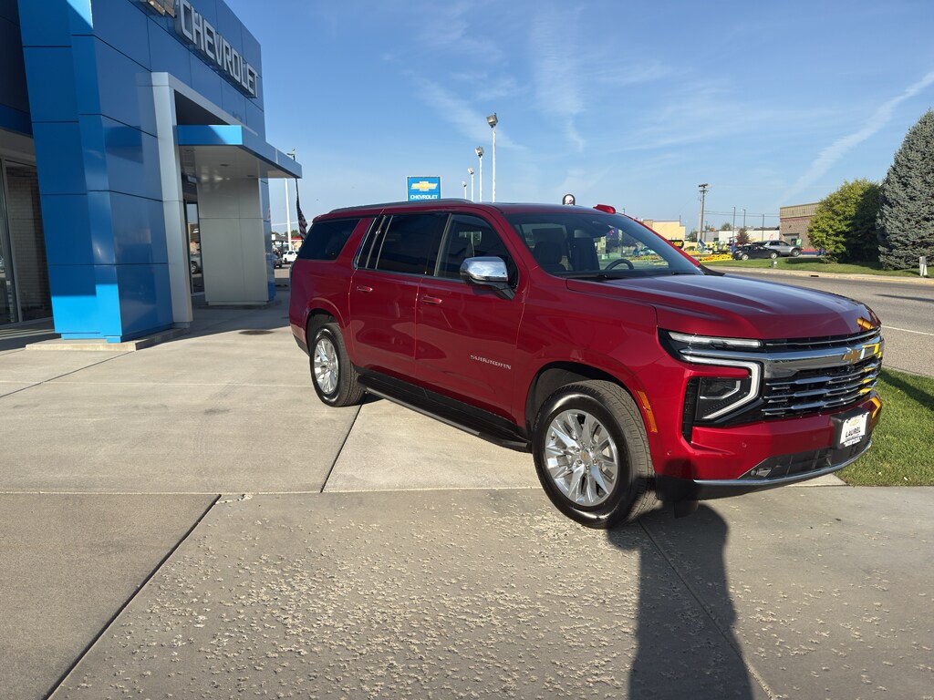 2025 Chevrolet Suburban Premier photo 3