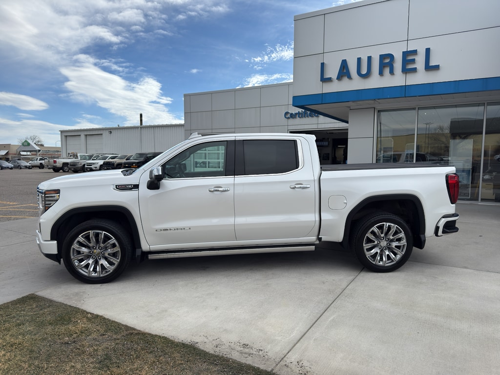 2025 GMC Sierra 4WD Crew Cab Short Box Denali's photo