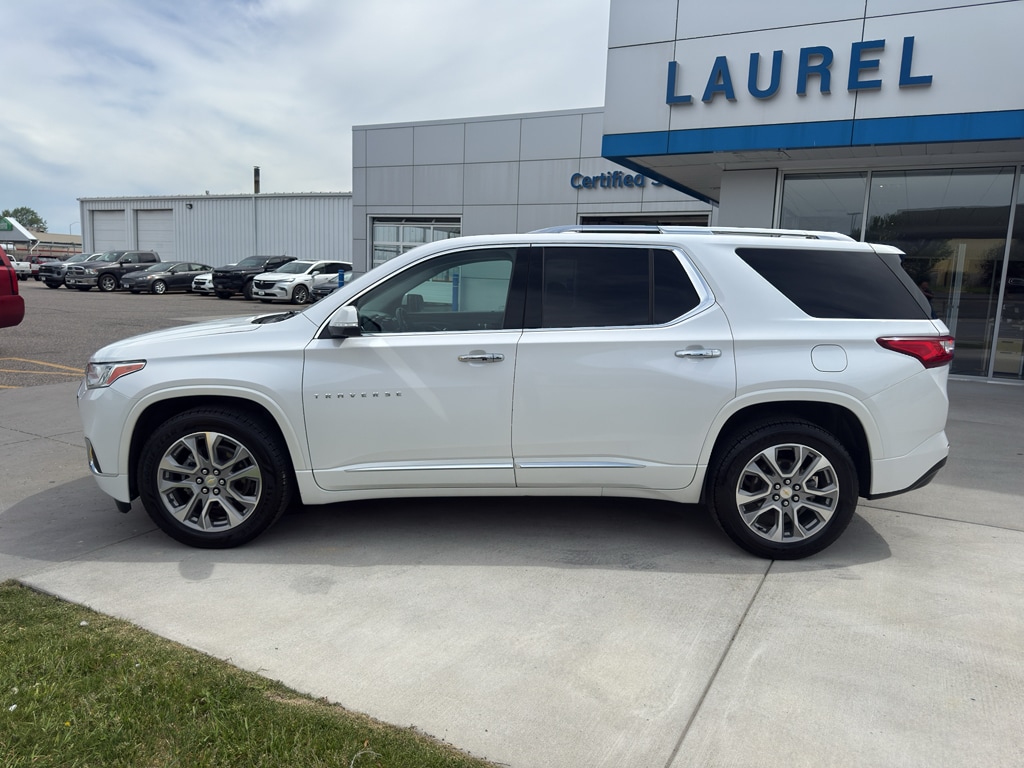 2021 Chevrolet Traverse AWD Premier's photo