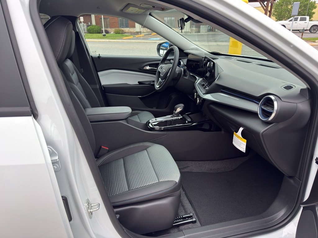 2026 Chevrolet Trax LT - Photo 22