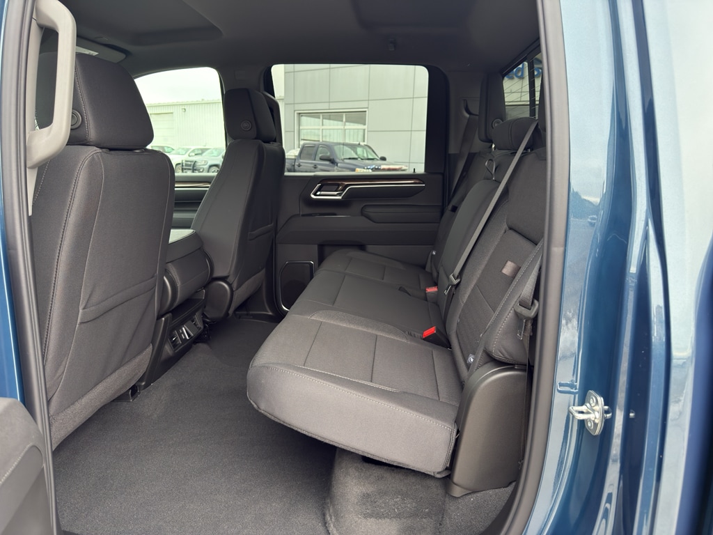 2026 Chevrolet Silverado 3500 HD LT - Photo 9