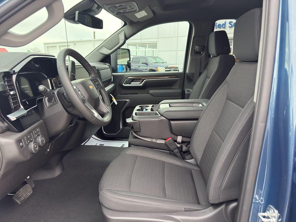 2026 Chevrolet Silverado 3500 HD LT - Photo 11