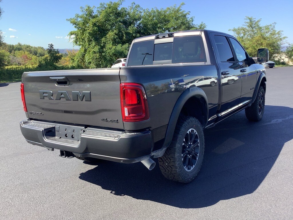 2025 Ram 2500 Power Wagon photo 3