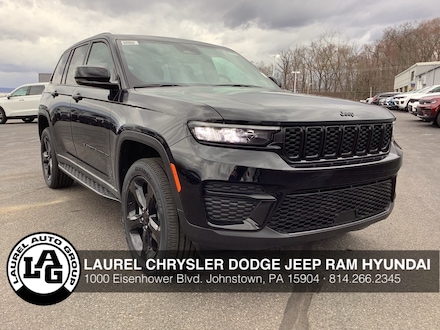 2025 Jeep Grand Cherokee Laredo SUV