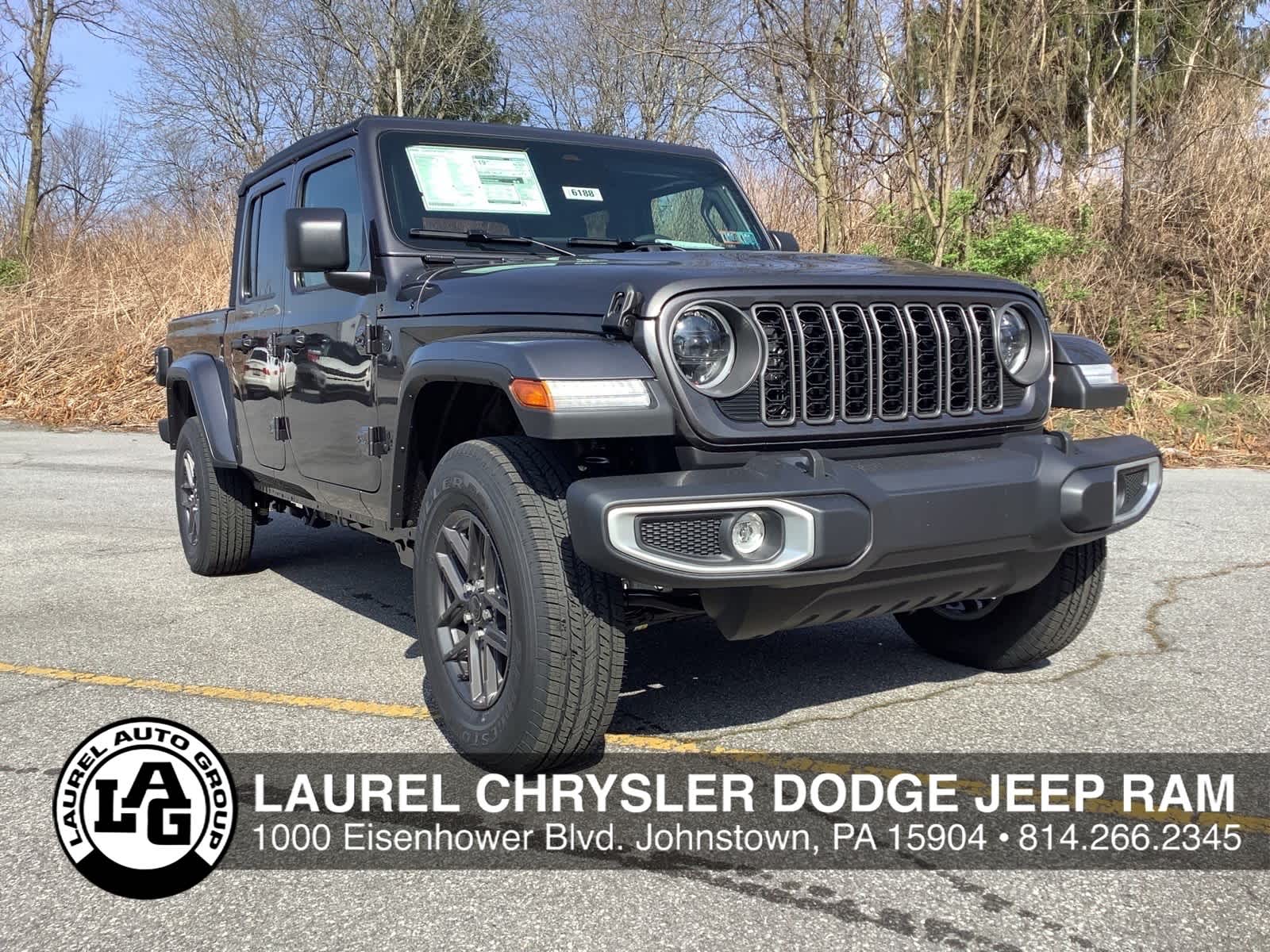 2026 Jeep Gladiator Sport S Auto's photo