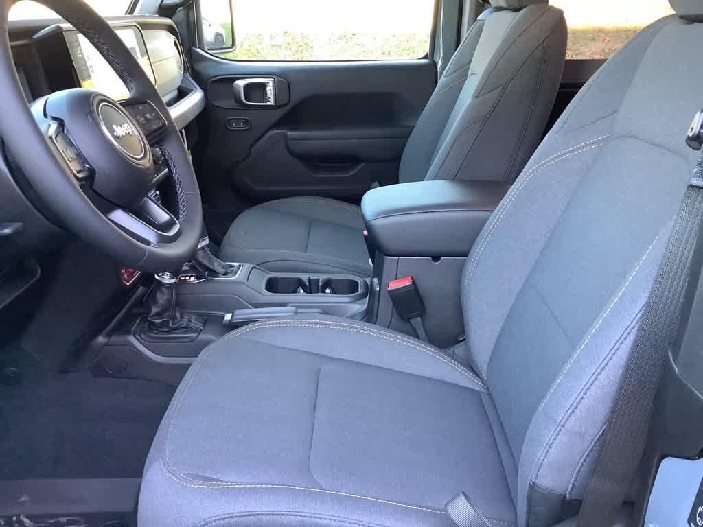 2026 Jeep Wrangler 2-Door Willys - Photo 13