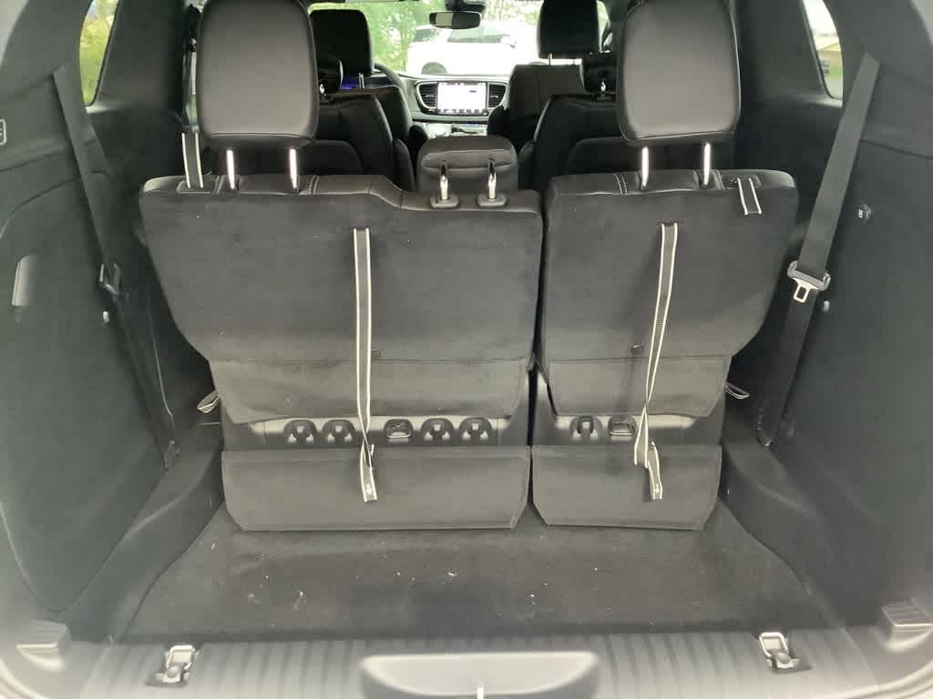 2026 Chrysler Pacifica Select - Photo 12