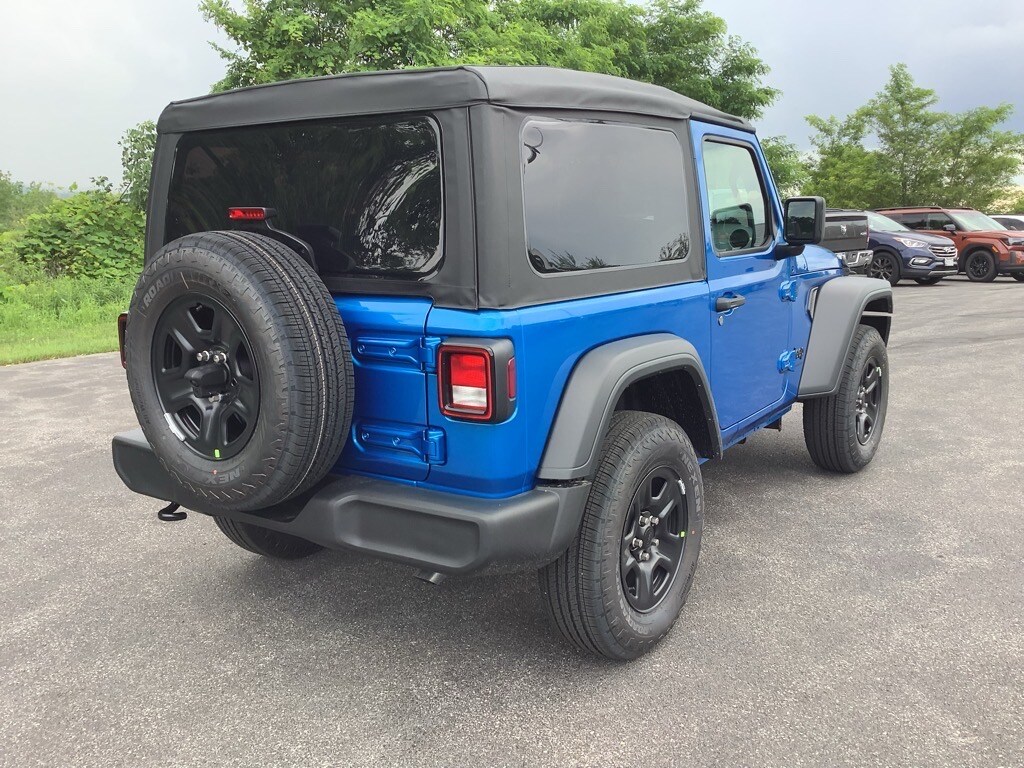 2025 Jeep Wrangler Two-Door Sport photo 3