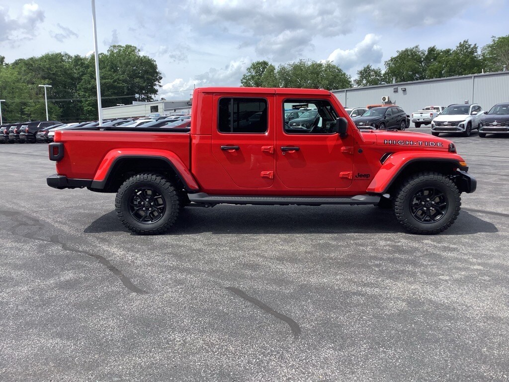 2025 Jeep Gladiator Sport photo 2