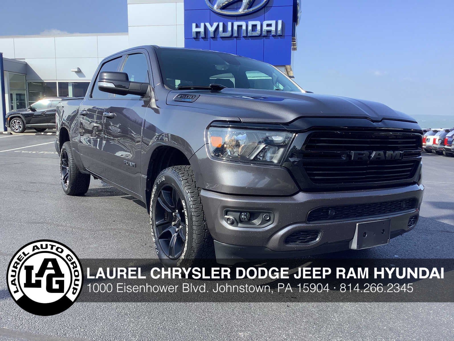 2021 RAM 1500 Big Horn/Lone Star 4x4 Crew Cab 5'7's photo