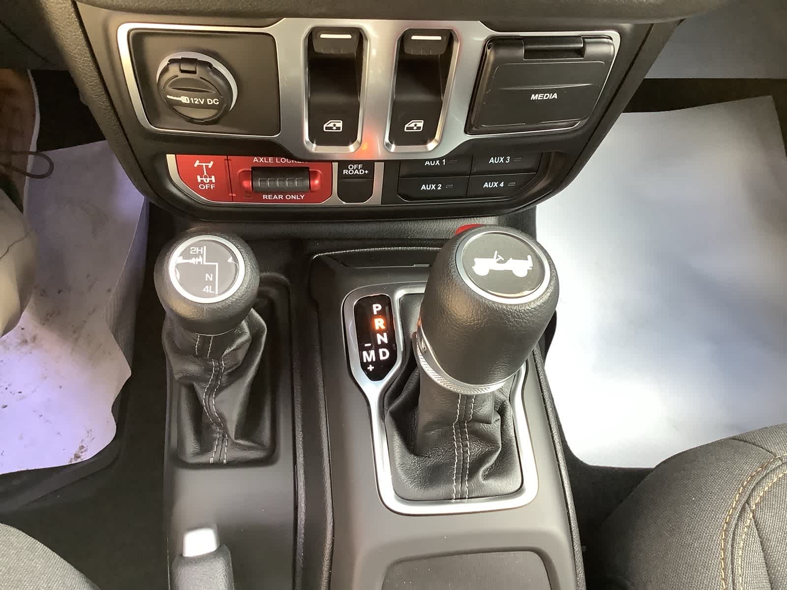 2026 Jeep Wrangler 2-Door Willys - Photo 20