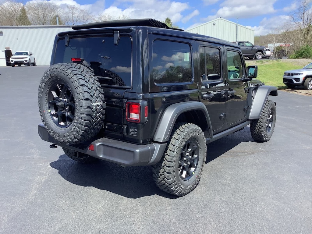 New 2026 Jeep Wrangler 4-DOOR WILLYS Sport Utility