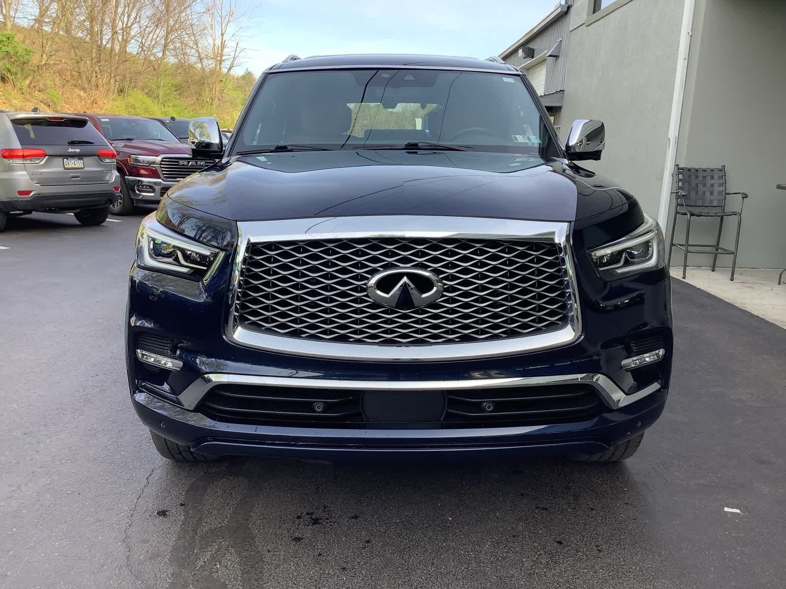 2023 INFINITI QX80 Sensory 4WD - Photo 9