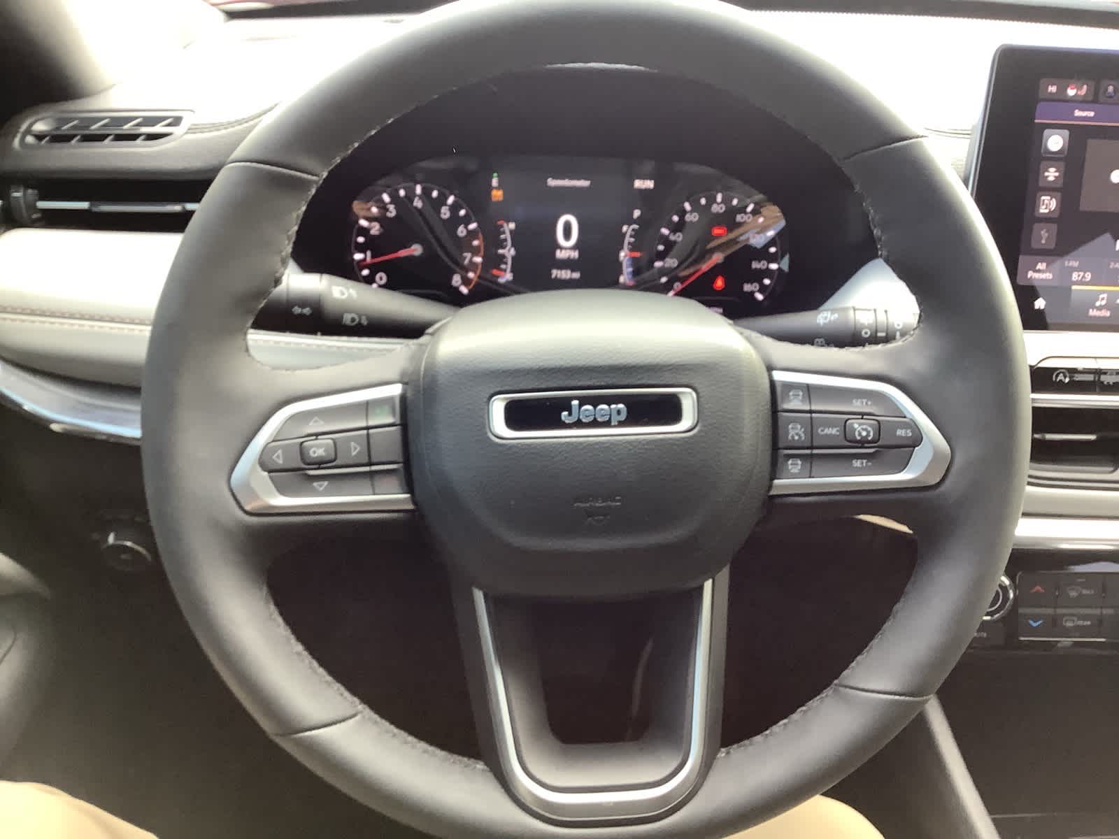 2023 Jeep Compass Limited - Photo 16