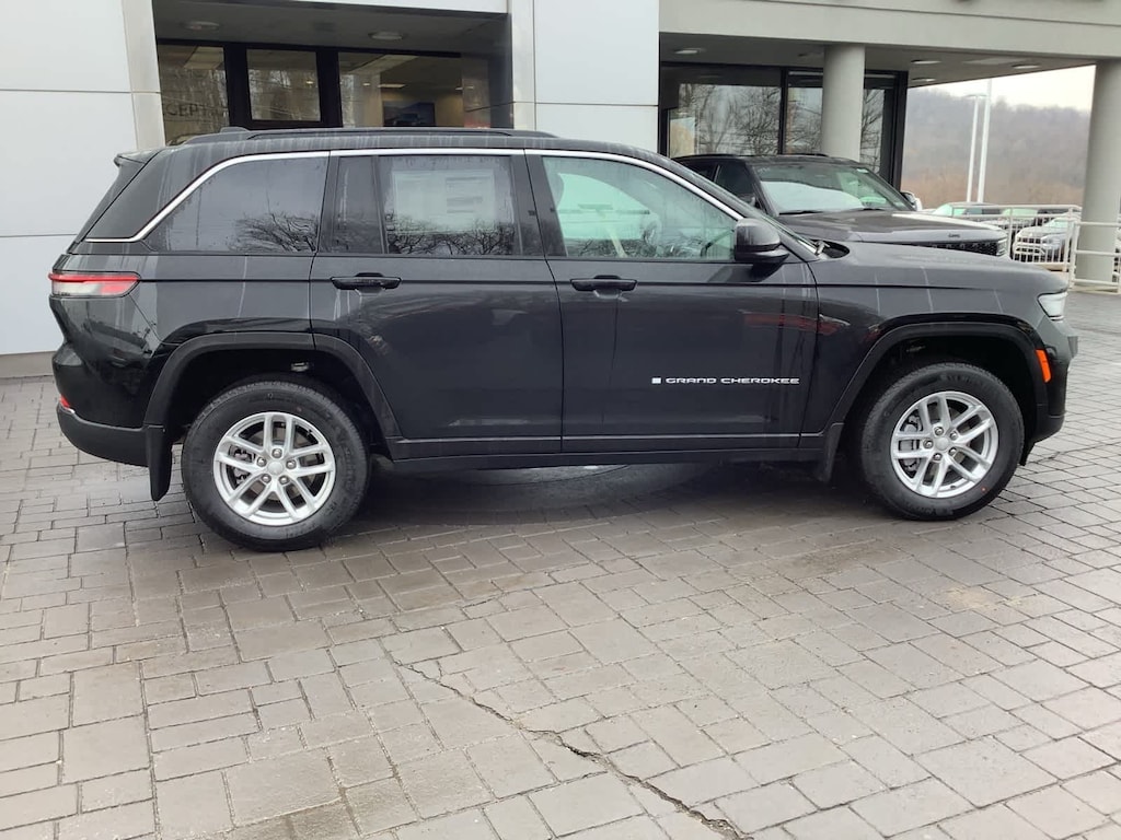 New 2026 Jeep Grand Cherokee Laredo X Sport Utility