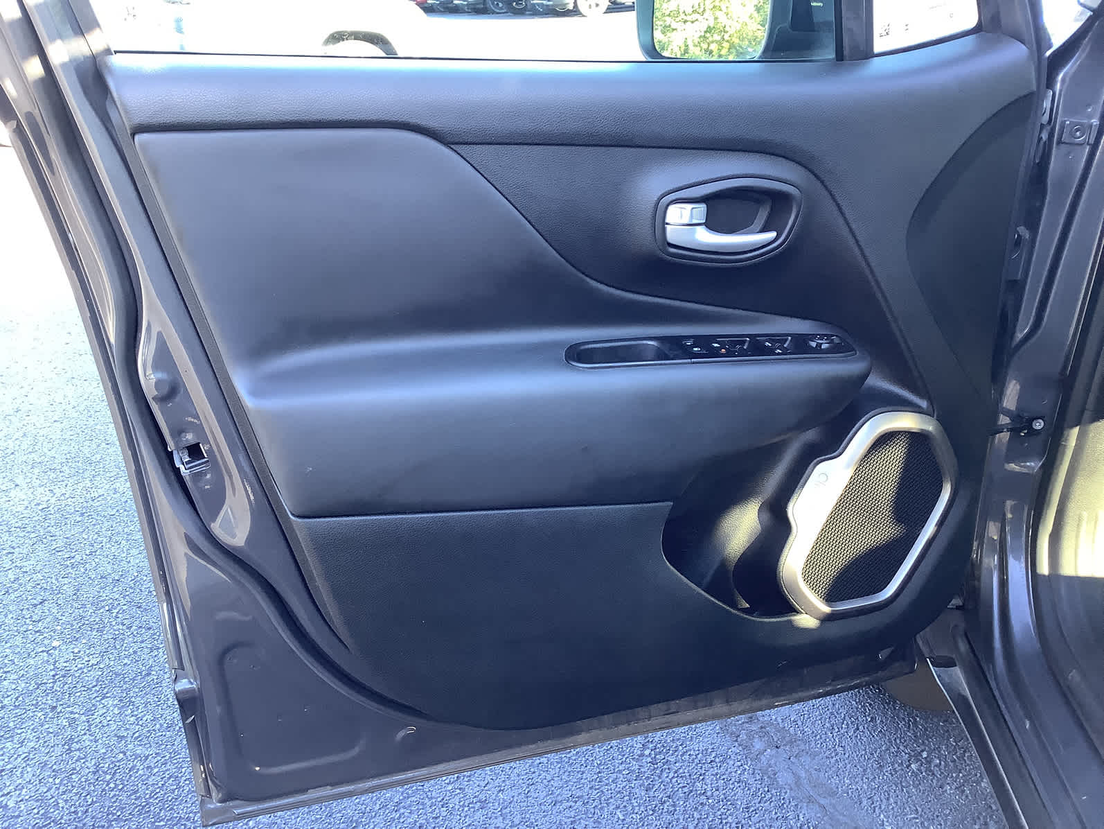 2023 Jeep Renegade Limited - Photo 14