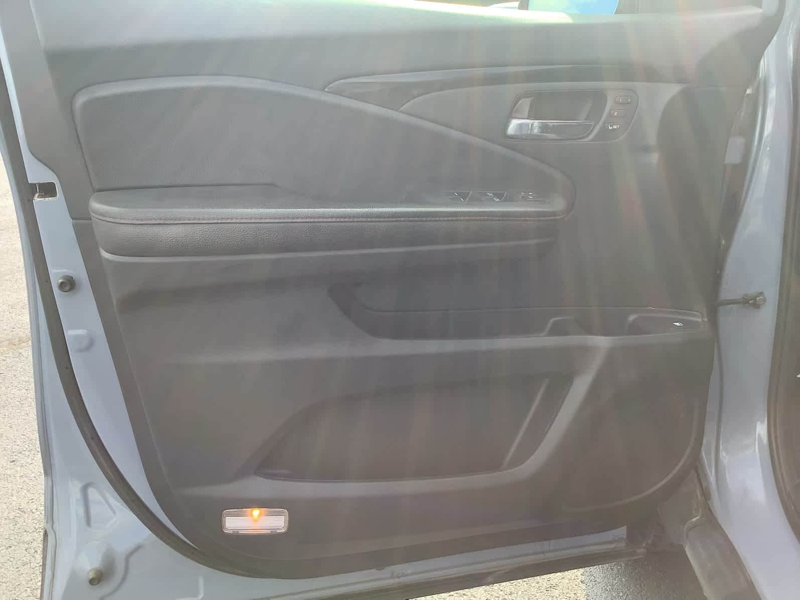2024 Honda Ridgeline Black Edition - Photo 14