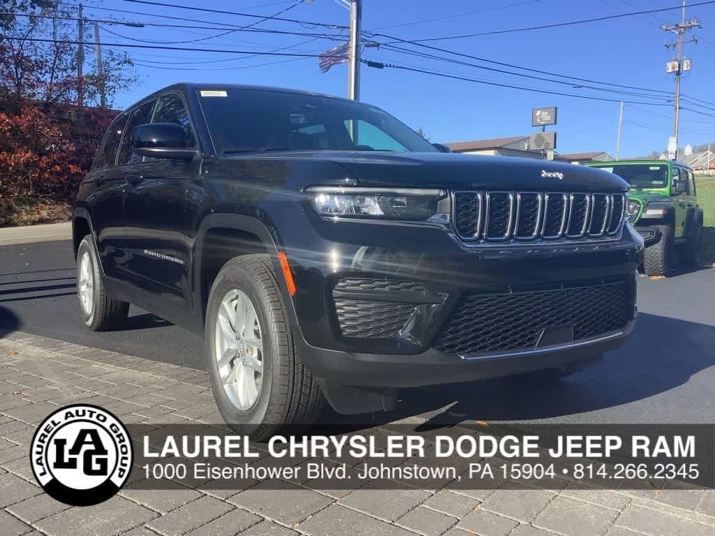 New 2025 Jeep Grand Cherokee LAREDO X 4X4 Sport Utility